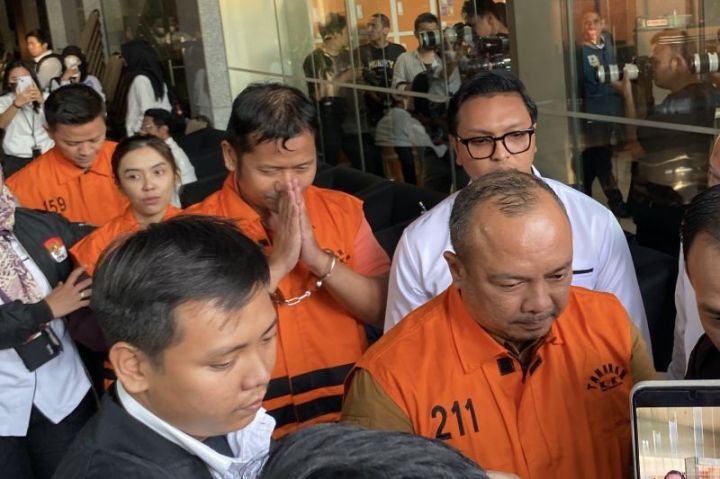 Skandal Korupsi Dana Bencana: KPK Tetapkan 5 Tersangka OTT BNPB, Termasuk Adik Kepala BNPB