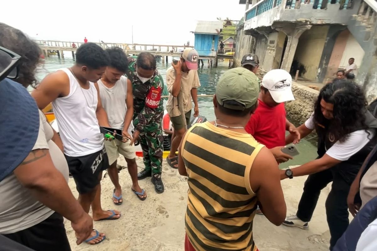 Perketat Jalur Laut dari Ancaman Barang Terlarang: Polda Maluku Bersama BNN dan TNI Gelar Operasi Pemeriksaan Kapal di Pelabuhan Tulehu