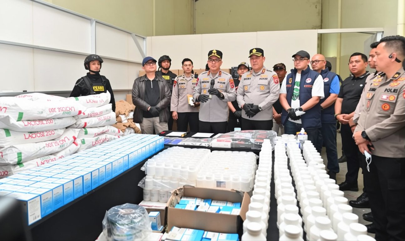 Ungkap Industri Gelap Berkapasitas Monster: Polda Jabar Bongkar Pabrik Obat Keras Ilegal di Bandung Berkapasitas 8 Juta Butir per Hari