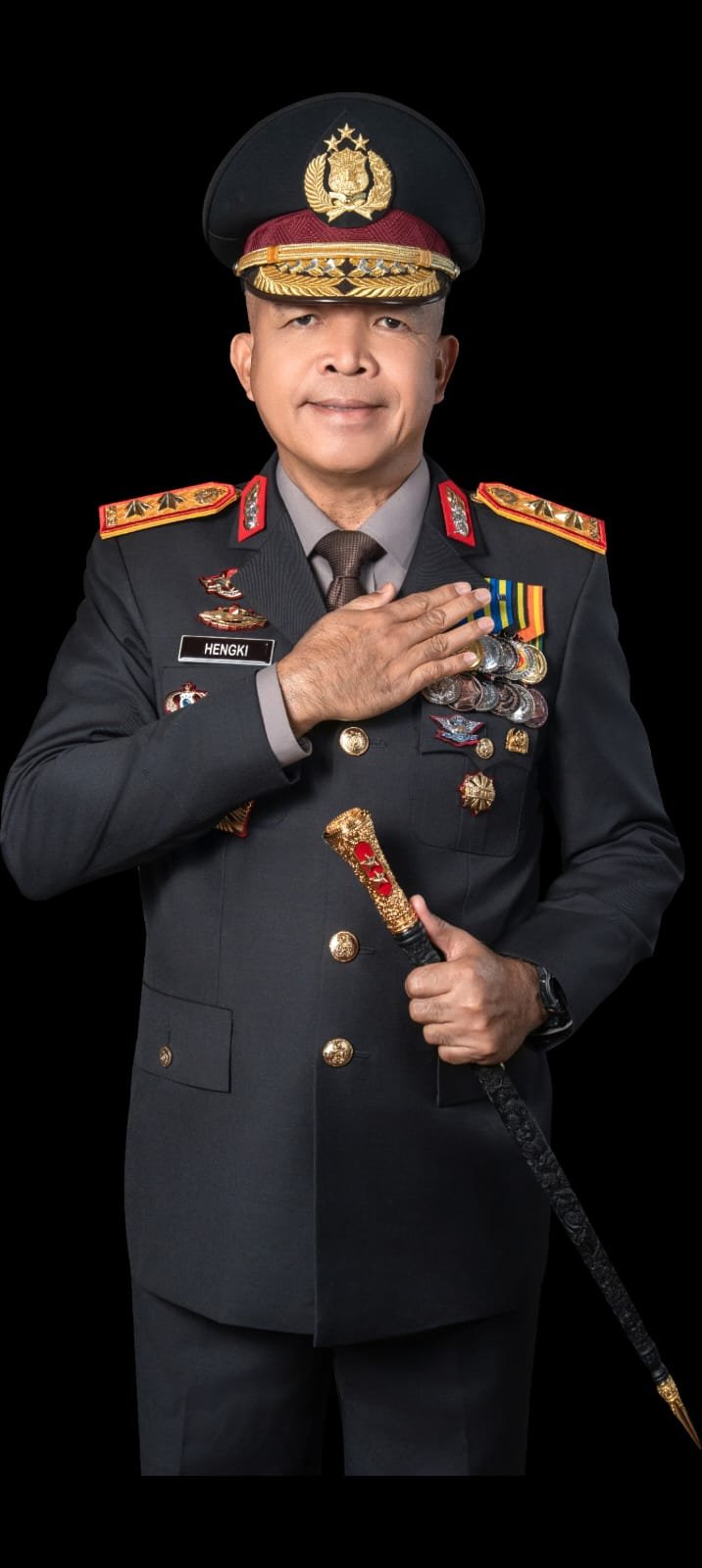 Rekam Jejak Irjen Pol. Hengki, Kapolda Jabar yang Terima Tanda Kehormatan Satyalancana Wira Karya dari Presiden RI