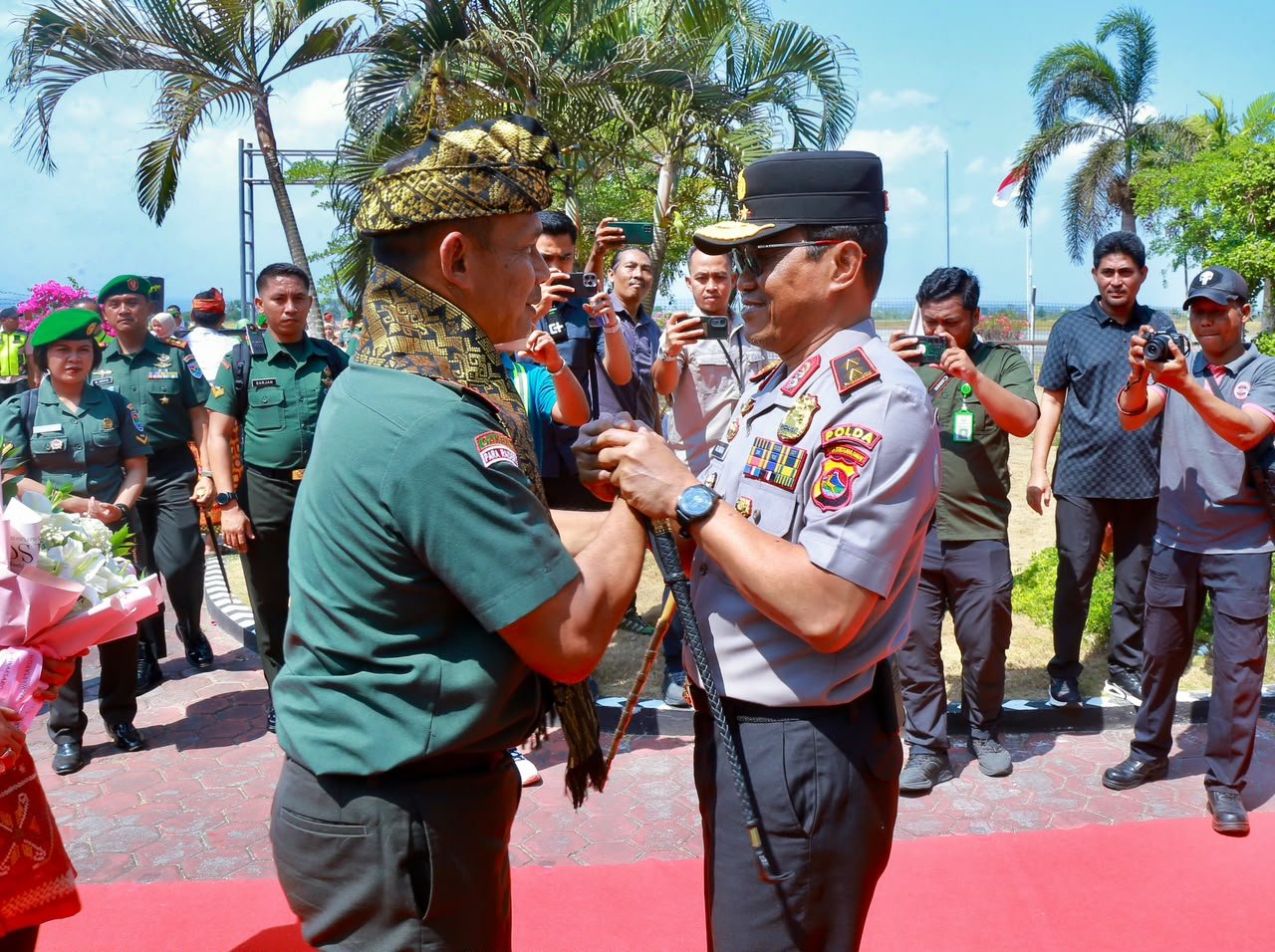 Jaga Kondusivitas NTB, Kapolda Irjen Kalingga Sambut Pangdam XXX/Rinambora